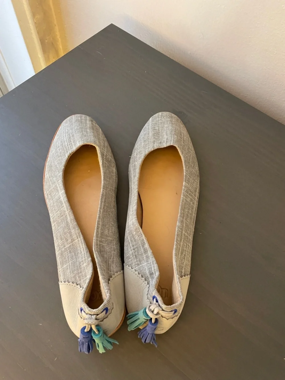 Women's UGG Neutral Linen Ballet Flats - Picture 5 of 10